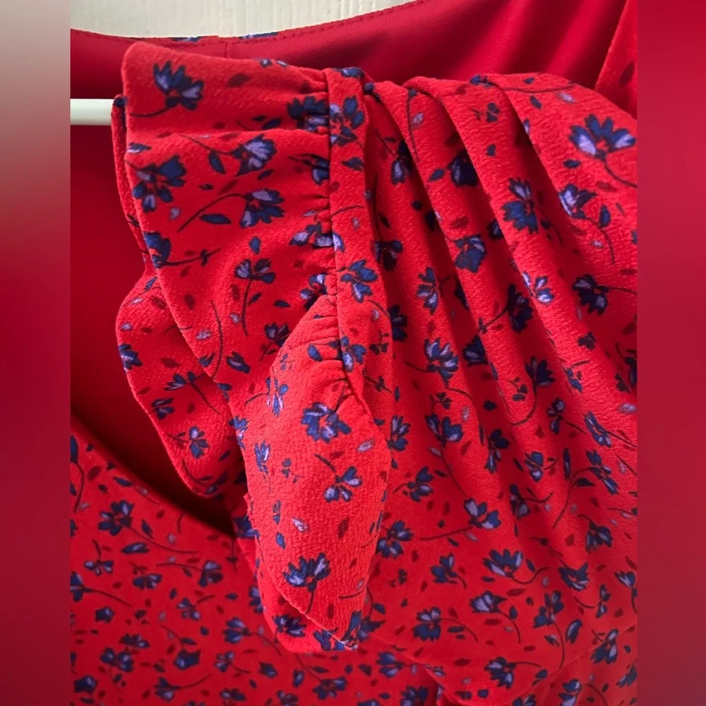 CeCe Size 2X Red Dress with Floral Print, Ruffled Bottom and Sleeves, Breezy - Picture 7 of 7
